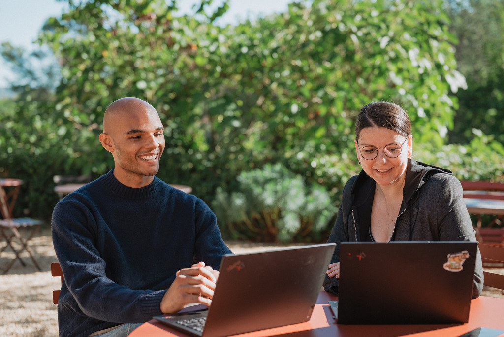 Contactez l'equipe R-Advertising